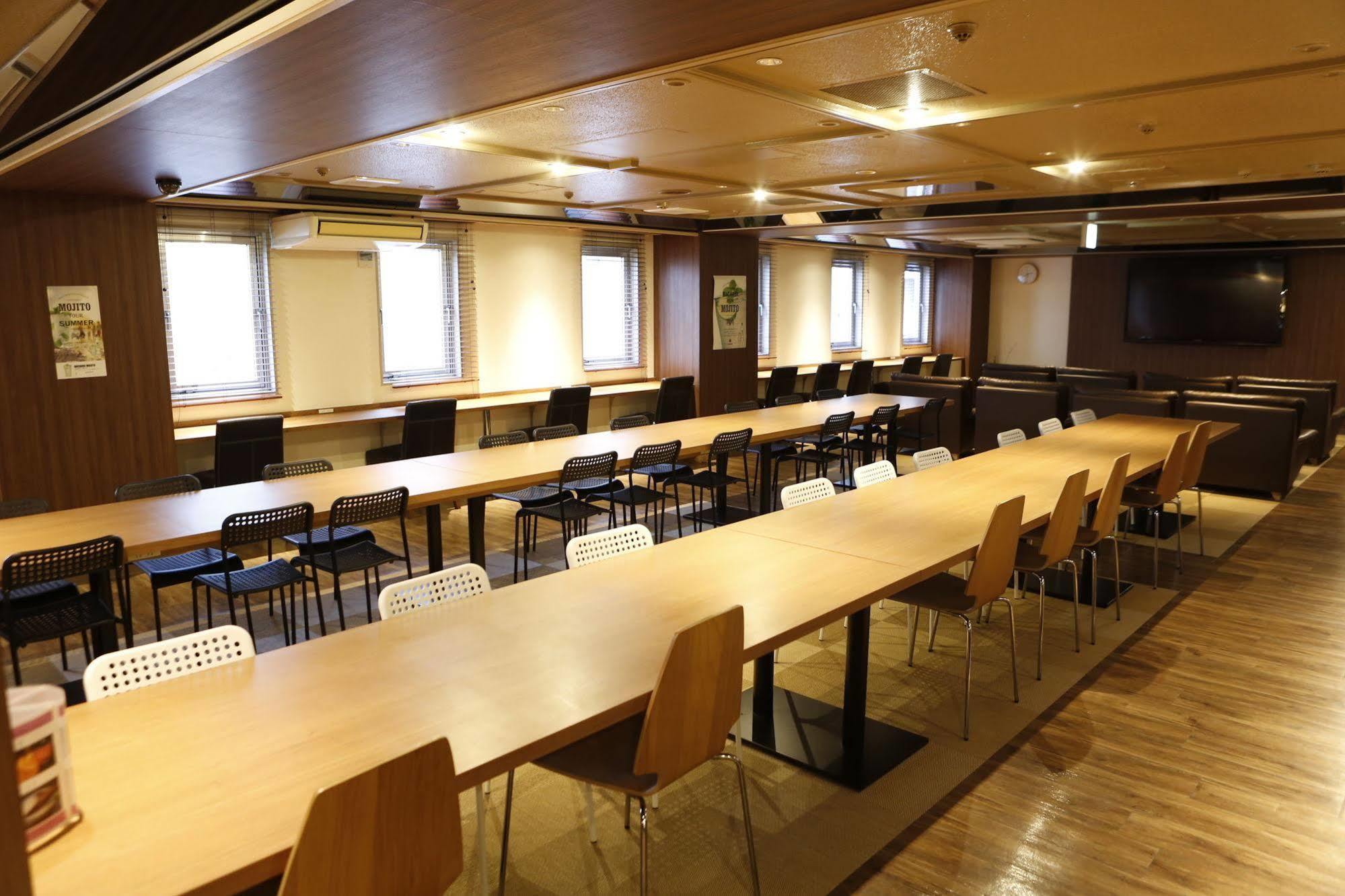 Shinjuku Kuyakusho-Mae Capsule Hotel Tokyo Exterior photo